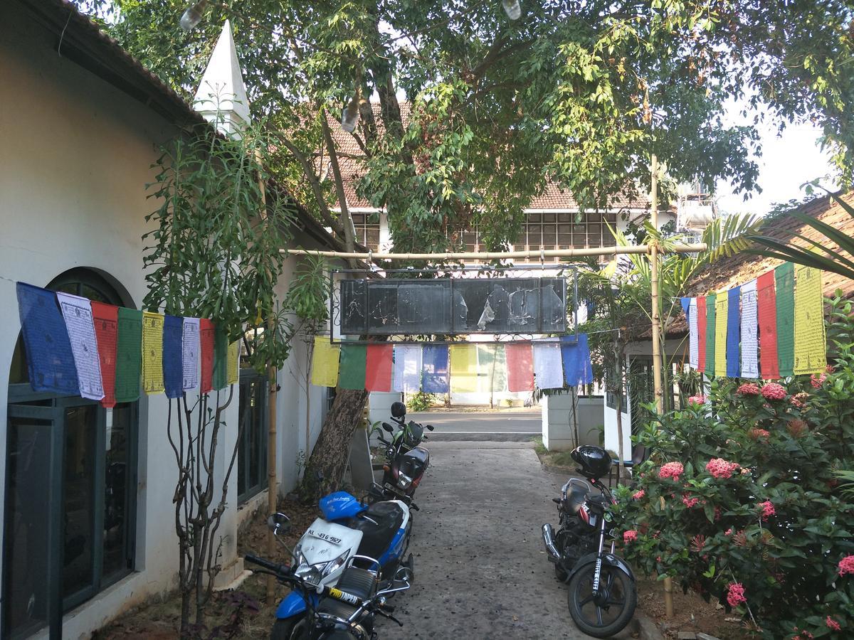 เอลฟินสโตน เรสิเดนซี Bed & Breakfast Kochi ภายนอก รูปภาพ
